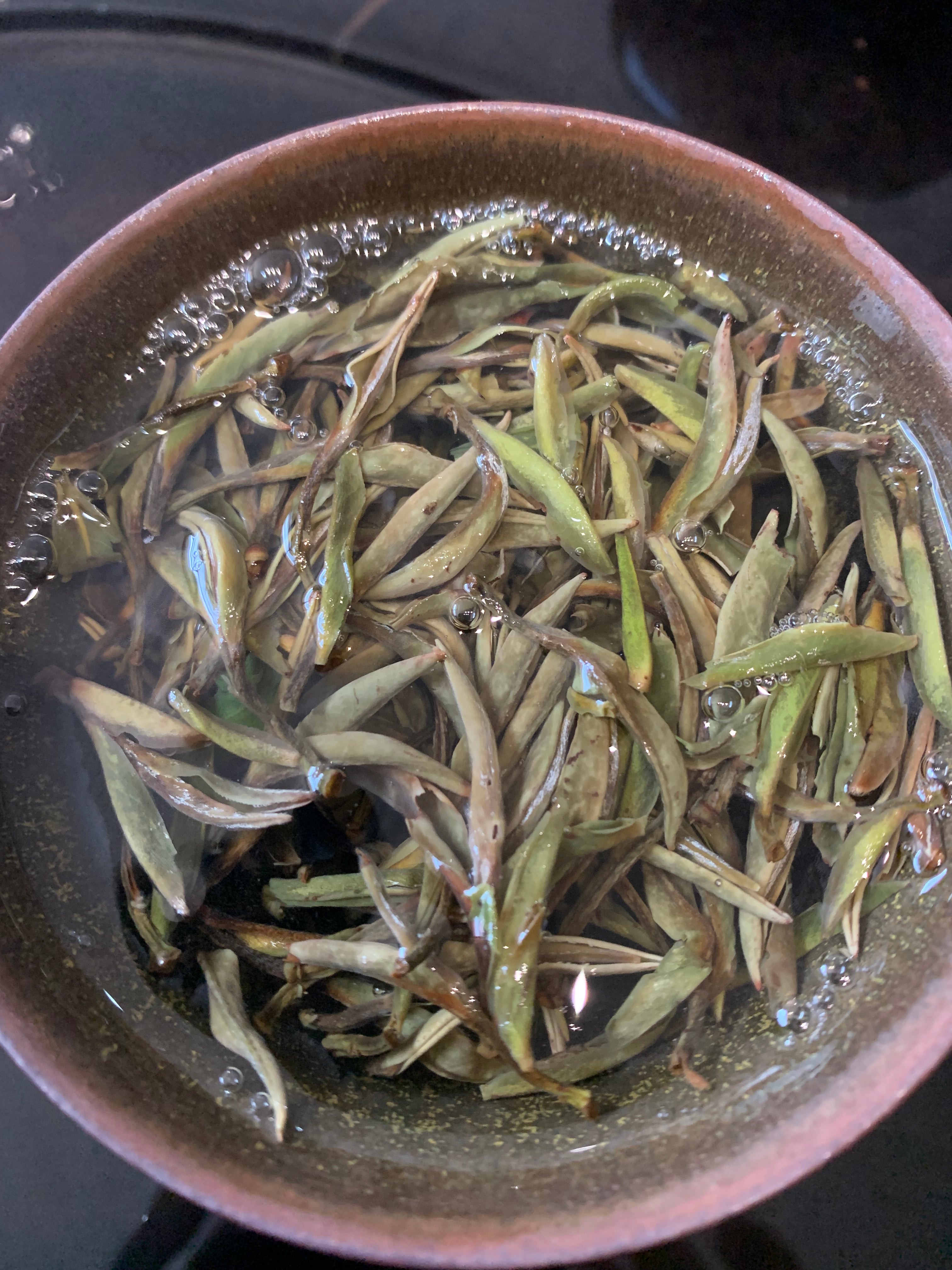 Shuixian White Tea (2 Brews) – Tin Box Packaging